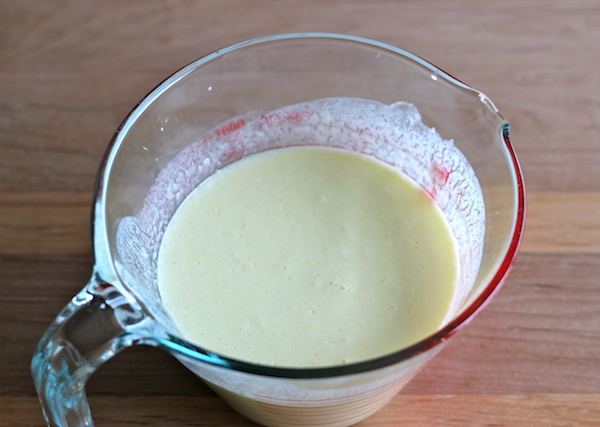 Buttermilk Pancakes with Strawberry Sauce - Start your mornings off right with these fluffy, melt-in-your-mouth pancakes!