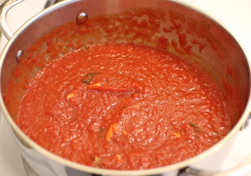 Threaded Spaghetti Hot Dog Bites with Homemade Marinara Sauce - These hot dog bites are so fun to make with both kids and grown-ups!