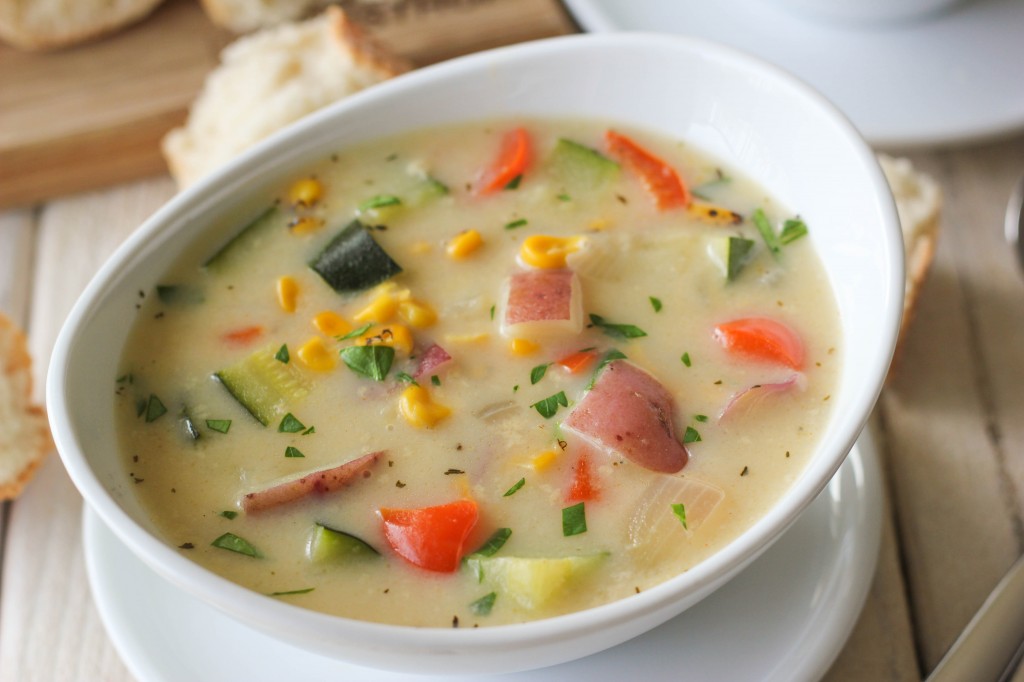 Potato Corn Zucchini Chowder - This veggie-loaded chowder is so rich, hearty and satisfying, perfect for chilly nights!