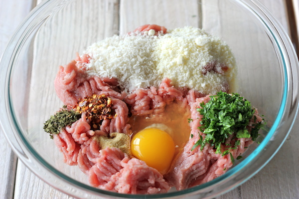 Turkey Meatball Sliders - These lightened-up sliders are perfect as a light lunch, appetizer, or crowd-pleasing party food!