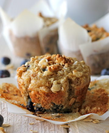 Blueberry Oatmeal Muffins with Granola Crumb Topping