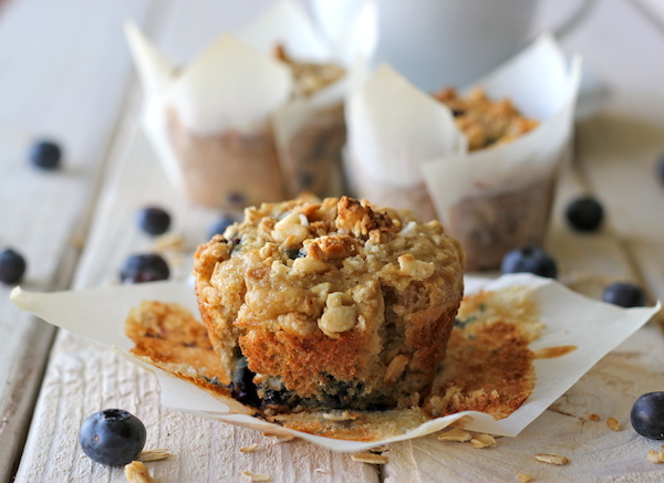Blueberry Oatmeal Muffins with Granola Crumb Topping