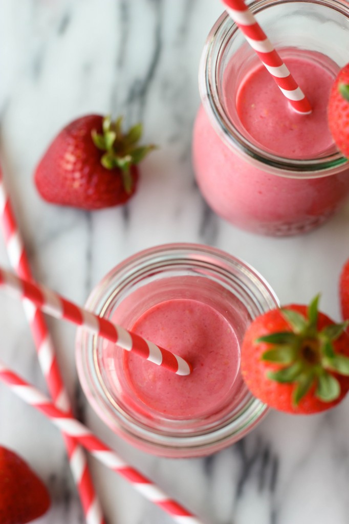Berry Veggie Mango Smoothie - A nutritious smoothie loaded with veggies like carrots, beets, sweet potatoes and chickpeas!