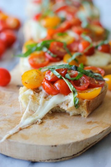 Baked Tomato Bruschetta
