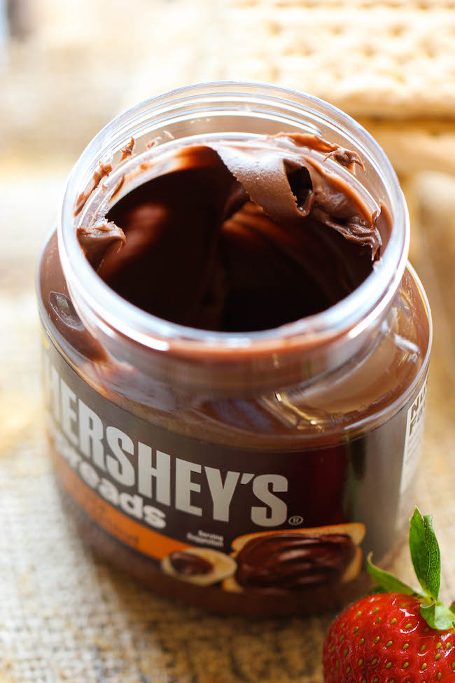 Chocolate Cheesecake Dip - This dip is unbelievably delicious, creamy, easy to make, and always a crowd pleaser!