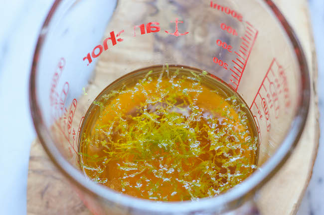 BLT Chopped Salad - All the goodness of a BLT in a healthy salad form with a refreshing lime vinaigrette!