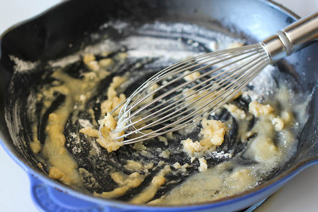 Broccoli Quinoa Casserole - Healthy, cheesy comfort food made with quinoa, broccoli, and a creamy sauce—topped with crunchy Panko for a guilt-free, satisfying meal.