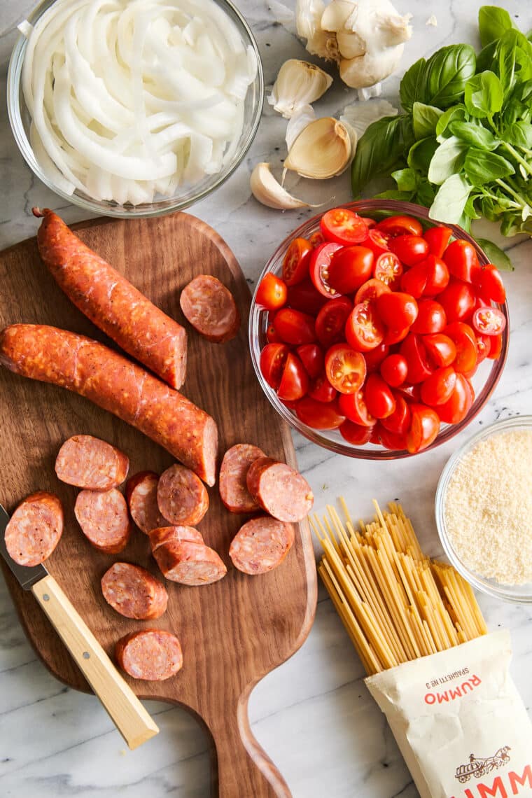 One Pot Pasta - The most simple and flavorful one pot pasta dinner with a short ingredient list. So good and so easy with minimal clean up!