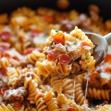 One Pot Pizza Pasta Bake
