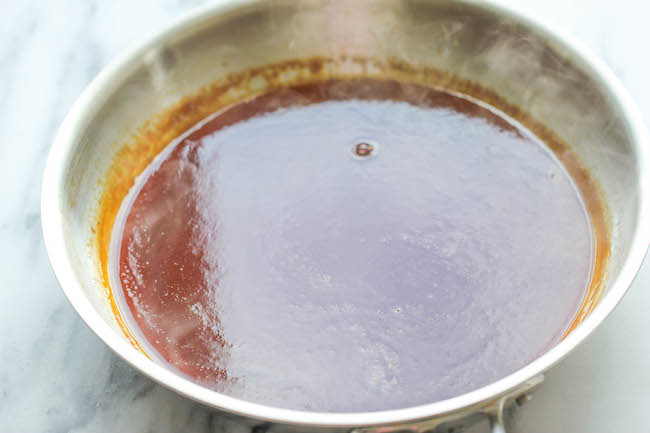 Asian Quinoa Meatballs - Healthy, nutritious and packed with so much flavor. Perfect as an appetizer or a light dinner!