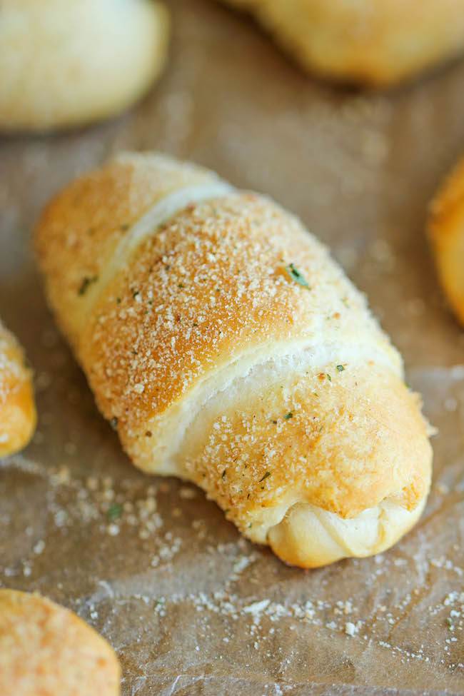 Chicken Alfredo Roll Ups - The easiest, no-fuss chicken alfredo you will ever make, conveniently stuffed in the butteriest roll ever!