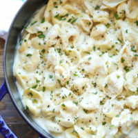 Easy Garlic Alfredo Tortellini