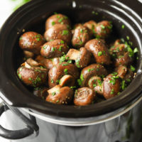 Slow Cooker Garlic Herb Mushrooms