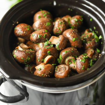 Slow Cooker Garlic Herb Mushrooms