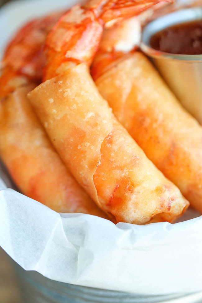 Easy Firecracker Shrimp - Amazingly crisp, sweet and just the perfect amount of heat. It's a perfect blend of flavors, and it's just so easy to whip up!