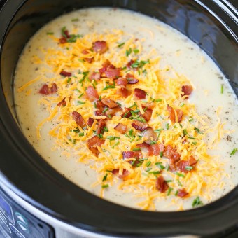 Slow Cooker Cauliflower Chowder