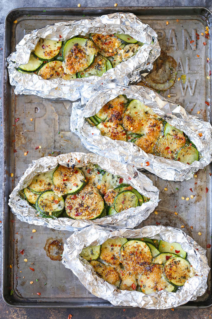 Zucchini Parmesan Foil Packets - Minimum effort, zero clean-up and easy serving! These can also be grilled or baked so you can have it anytime, anywhere!