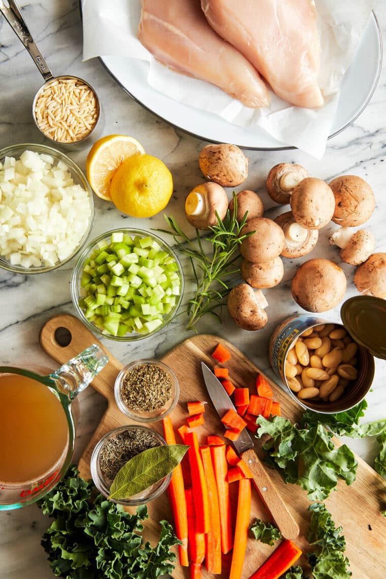 Detox Chicken Soup - Cleansing, immune-boosting soup with all the goodness (kale, mushrooms, celery, carrots) without compromising any taste!