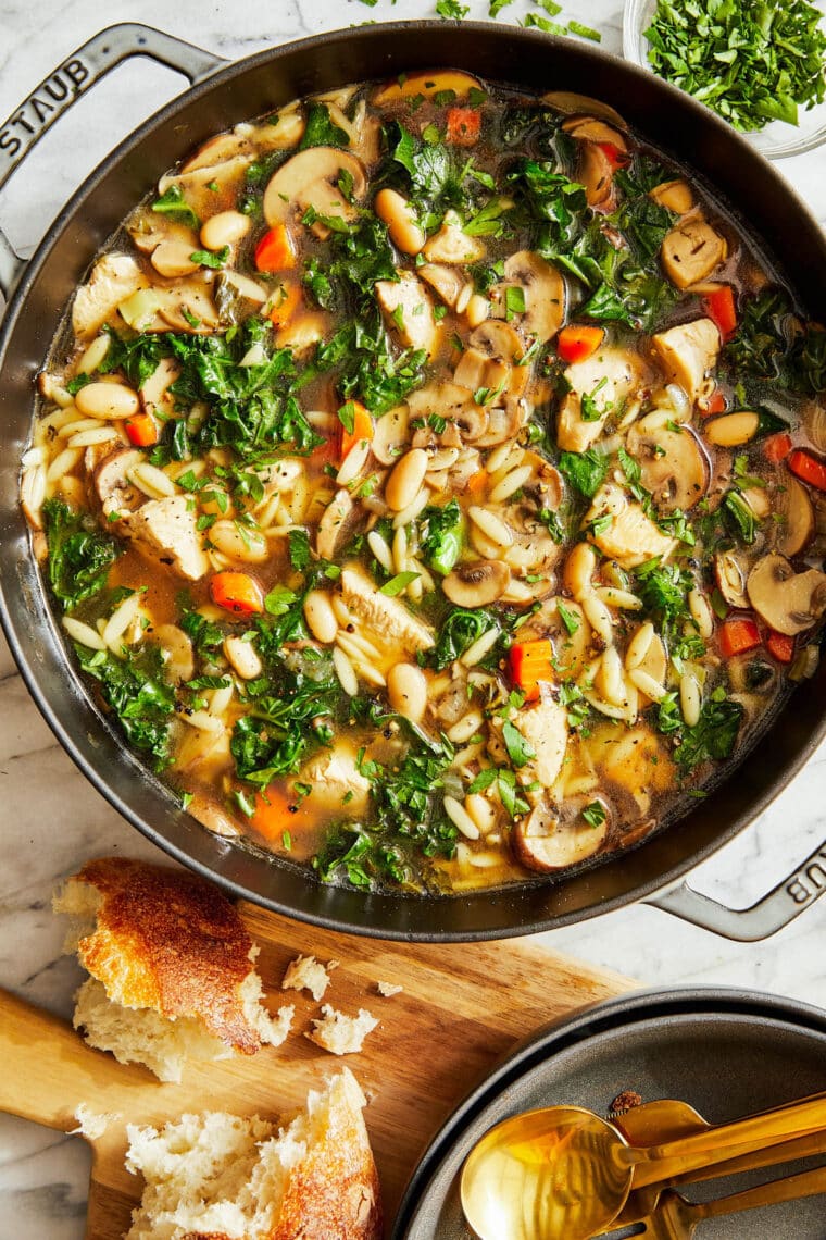 Detox Chicken Soup - Cleansing, immune-boosting soup with all the goodness (kale, mushrooms, celery, carrots) without compromising any taste!