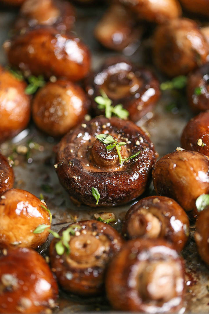 Sheet Pan Garlic Butter Mushrooms - The BEST side dish ever! Simply roast your mushrooms in the most heavenly garlic butter sauce on ONE SINGLE PAN!