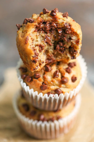 Skinny Banana Chocolate Chip Muffins