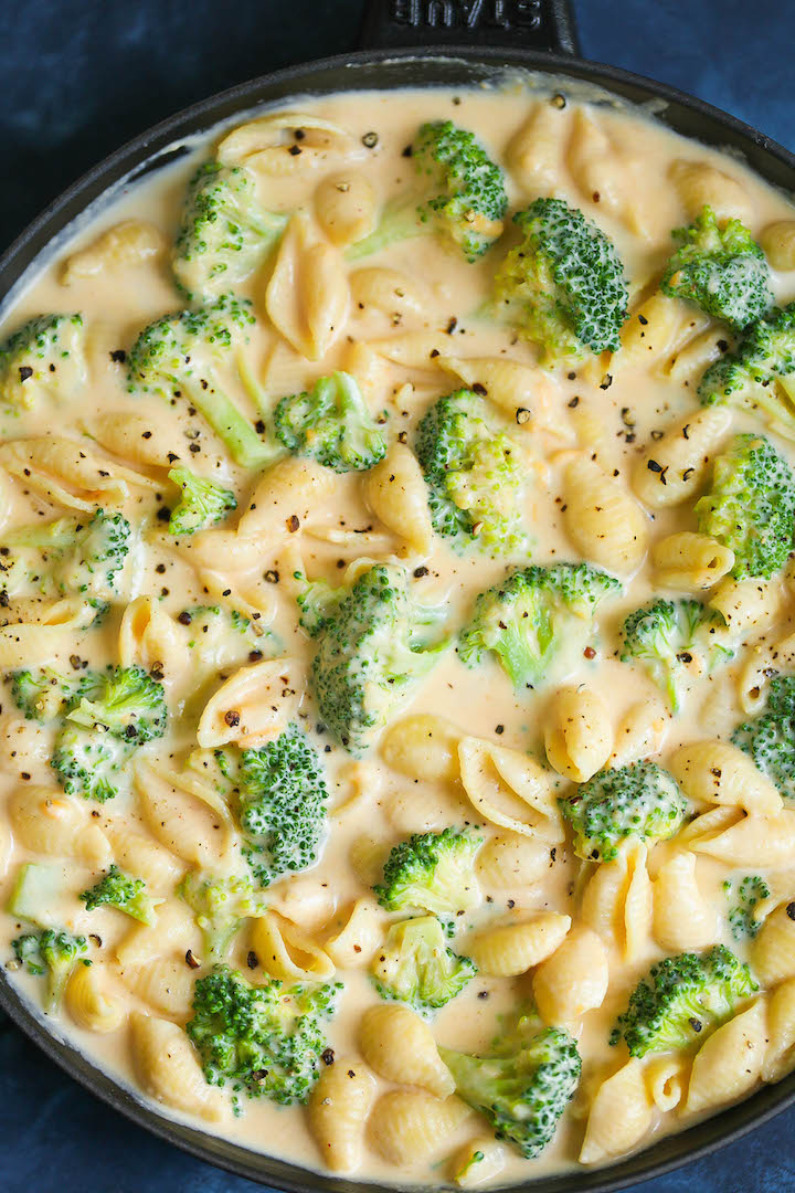 Creamy Broccoli Mac and Cheese - Easiest, creamiest mac and cheese made in less than 30 min! Comfort food perfection with sneaked in veggies!
