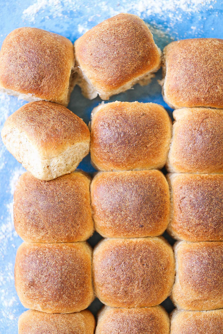 Honey Whole Wheat Dinner Rolls - So soft, fluffy and perfectly golden brown! These may just be the BEST dinner rolls you will ever have! And these are so much healthier than the traditional dinner rolls. Win-win situation here!