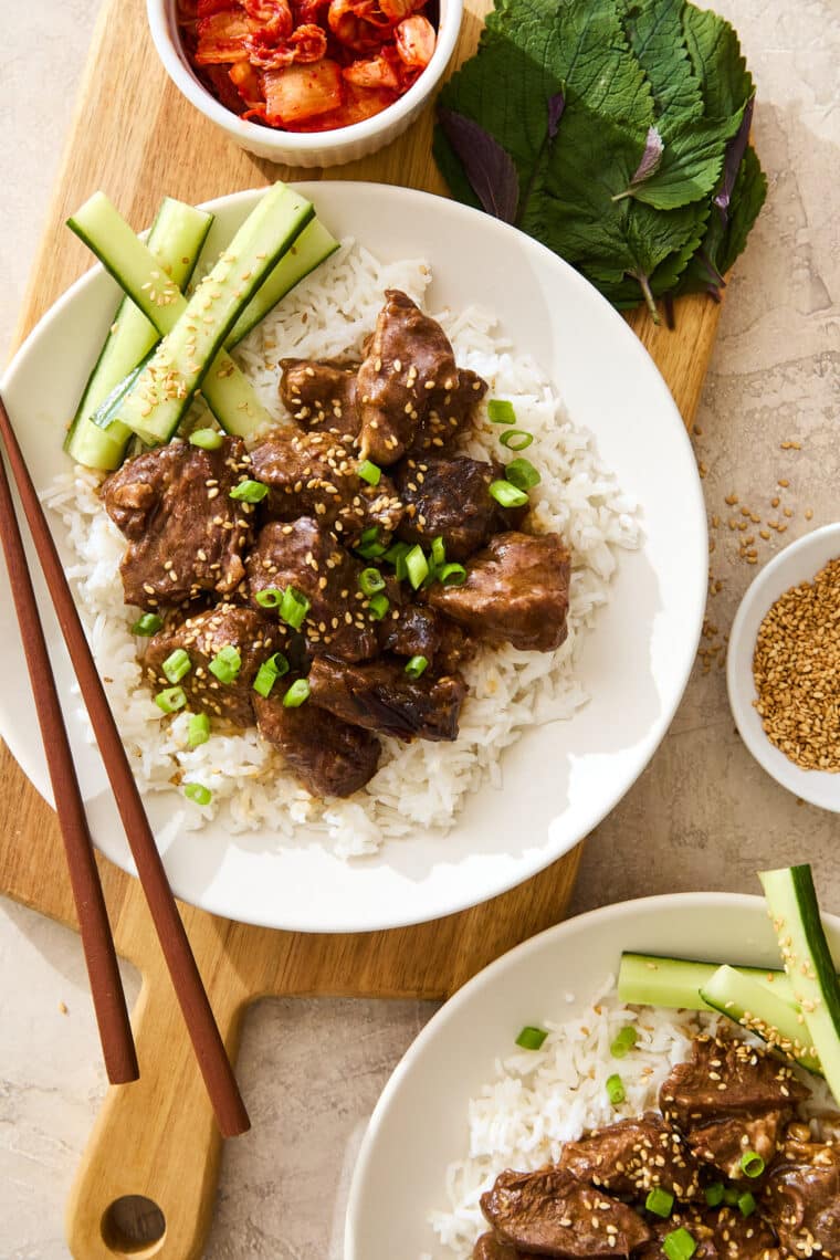Instant Pot Korean Beef - The BEST and easiest Korean beef with 10 min prep or less! And the meat comes out amazingly juicy, flavorful and melt-in-your-mouth tender!