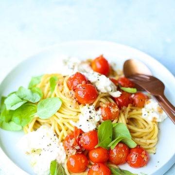 Summer Spaghetti with Tomatoes and Burrata